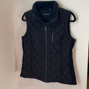 ANDREW MARC black quilted vest